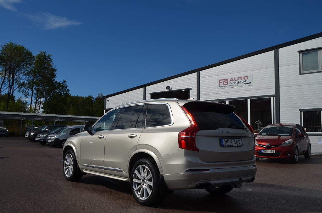 Volvo XC90 2016 - miniatyr 12