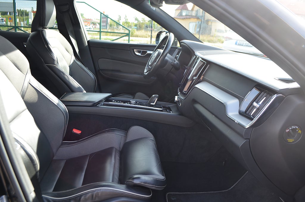 Volvo XC60 2021 - miniatyr 20