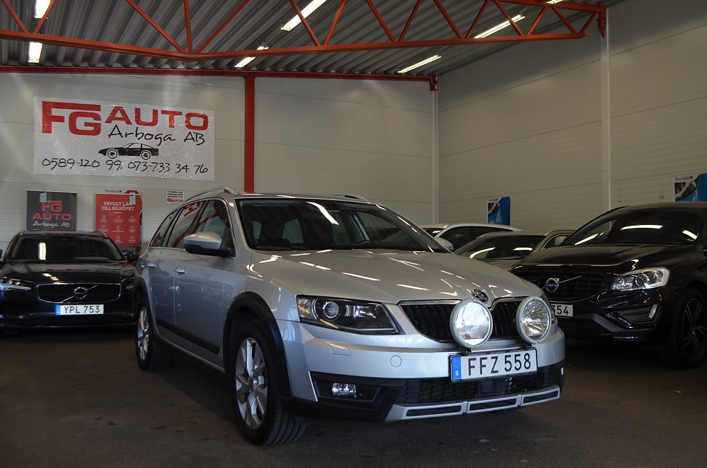 Skoda Octavia Scout 2016 - miniatyr 6