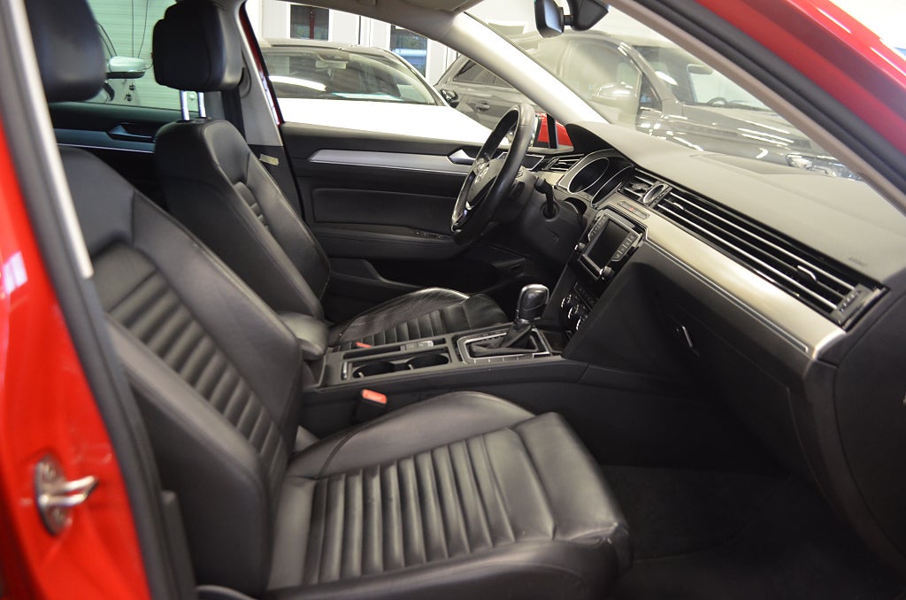 Volkswagen Passat 2016 - miniatyr 17