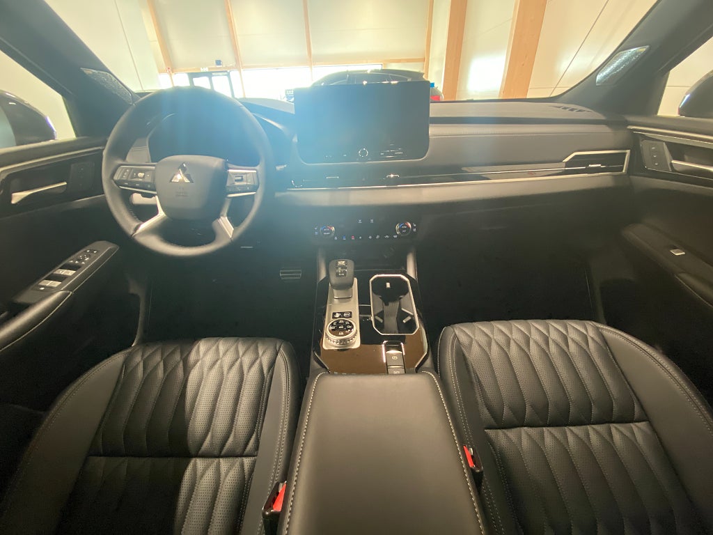 Mitsubishi Outlander 2026 - miniatyr 12