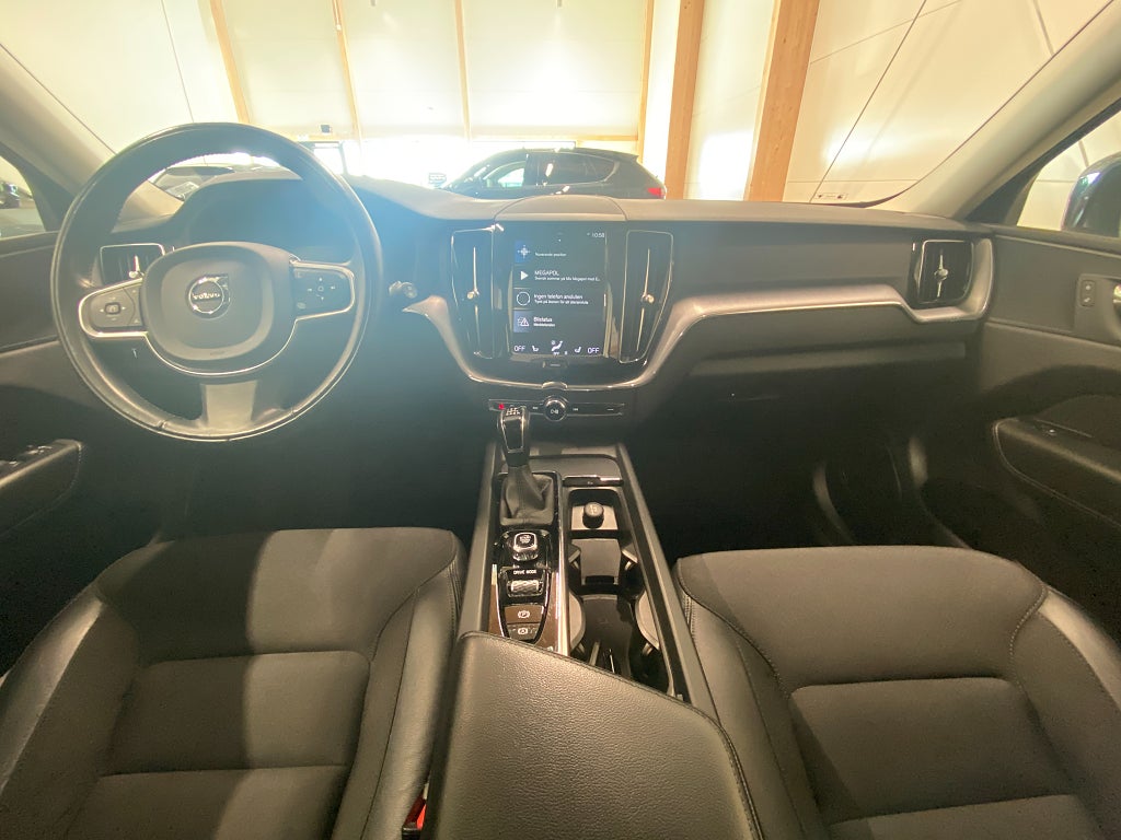 Volvo XC60 2020 - miniatyr 10