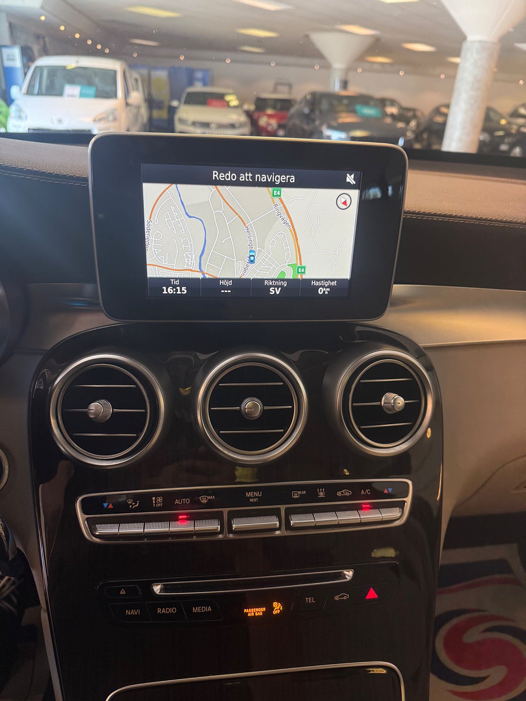 Mercedes-Benz GLC350 e 2017 - miniatyr 10