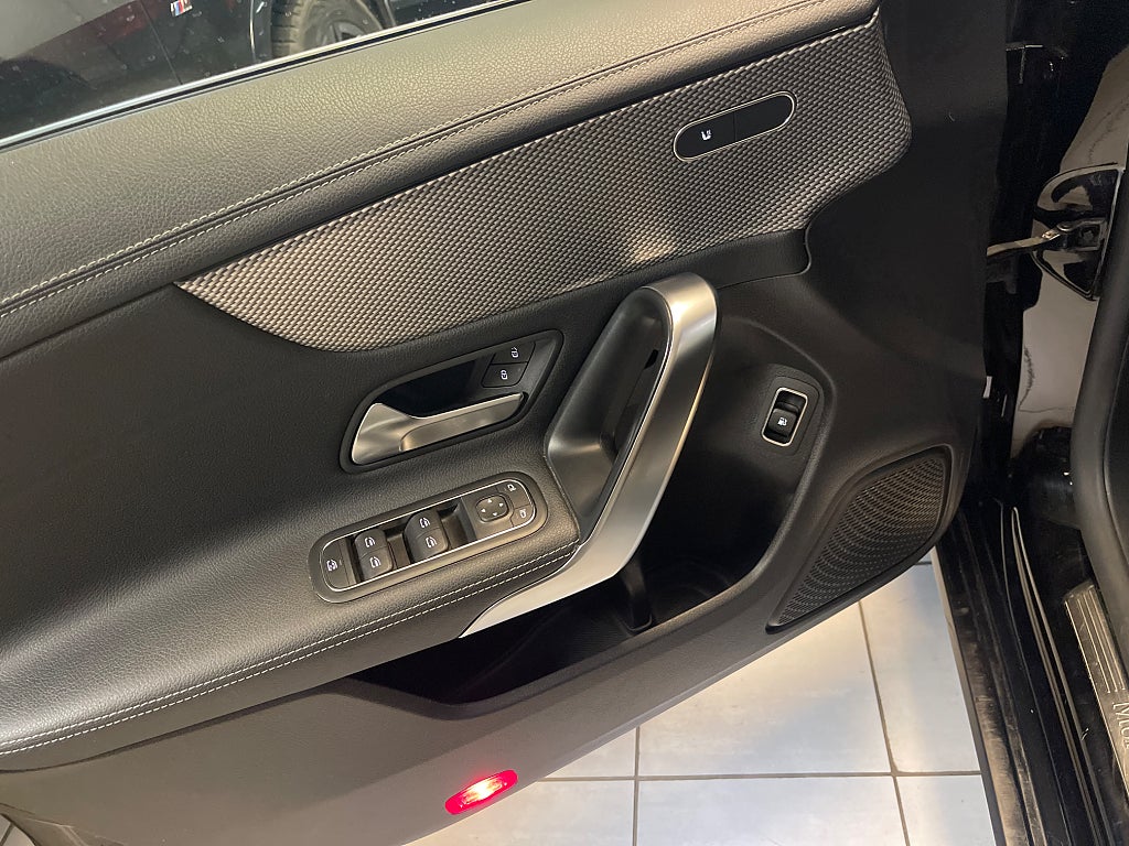 Mercedes-Benz CLA 2021 - miniatyr 8