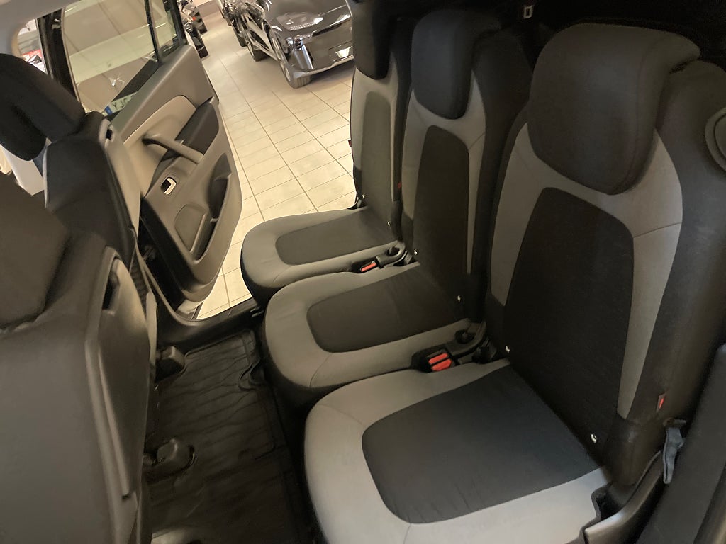 Citroën Grand C4 Picasso 2016 - miniatyr 8