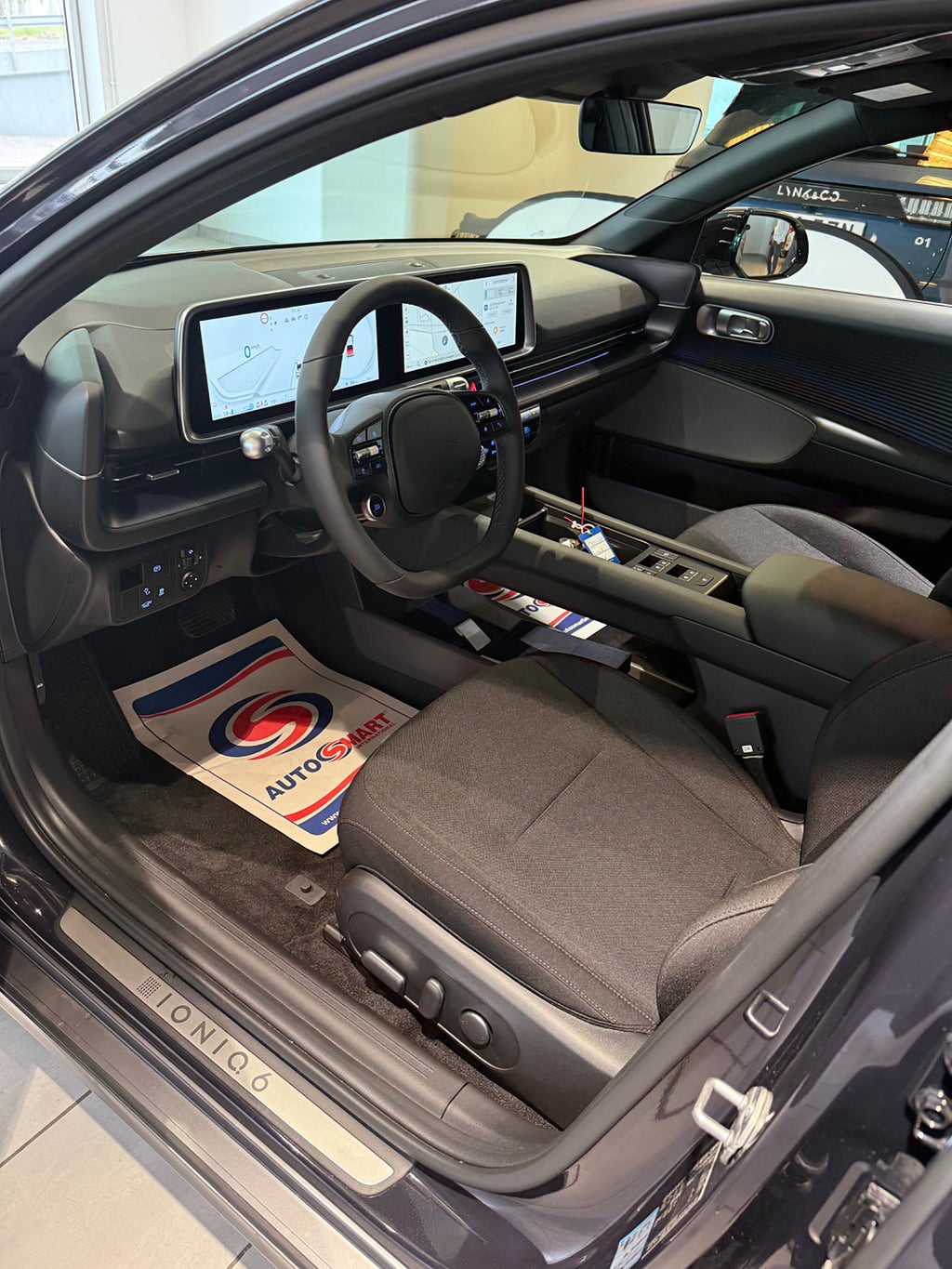 Hyundai IONIQ 6 2025 - miniatyr 8