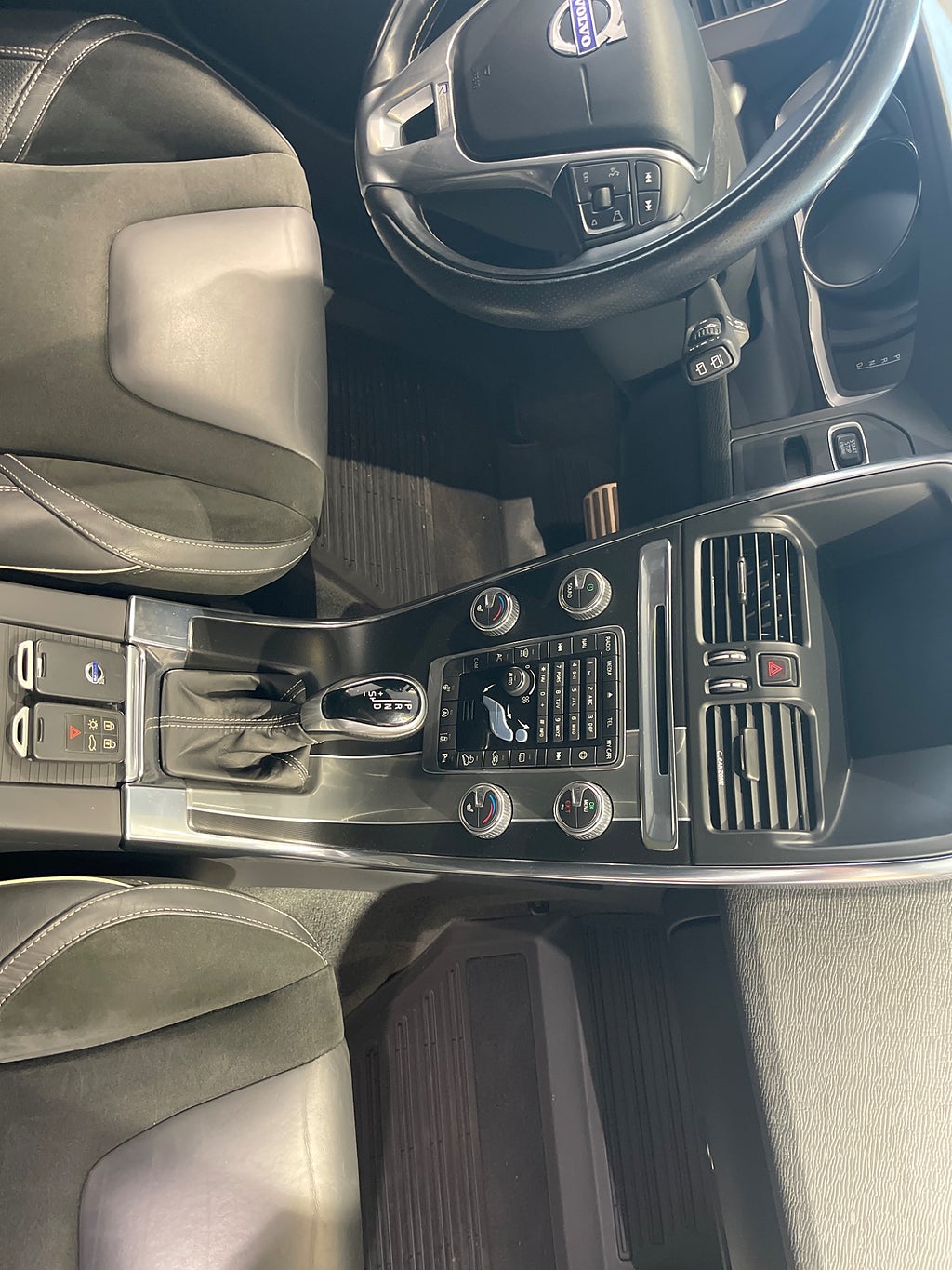 Volvo XC60 2017 - miniatyr 7