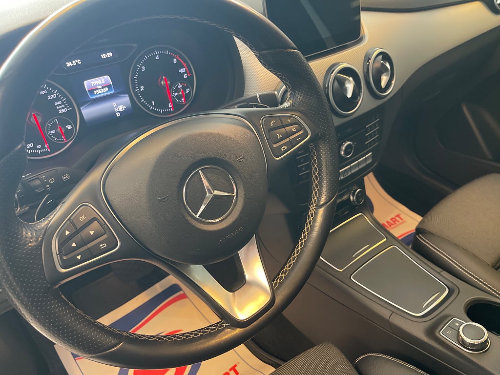 Mercedes-Benz B 2018 - miniatyr 9