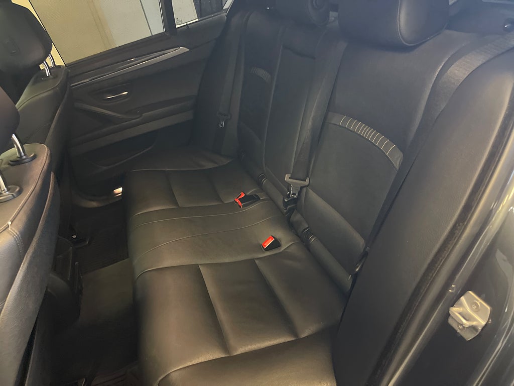 BMW 530D 2016 - miniatyr 16