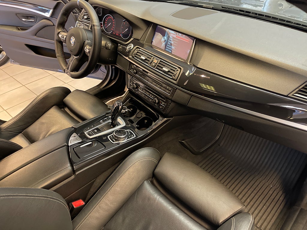 BMW 530D 2016 - miniatyr 9
