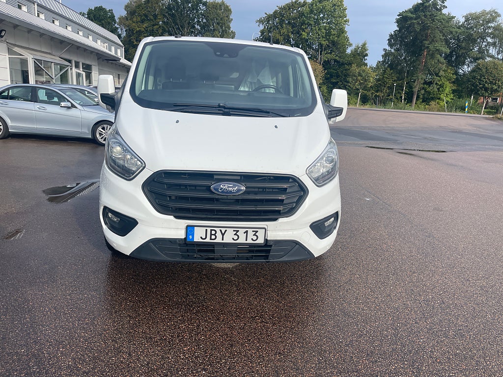 Ford Transit 2018 - miniatyr 2