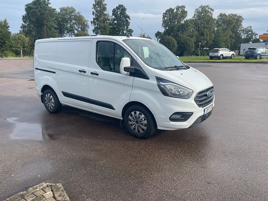 Ford Transit 2018 - miniatyr 3