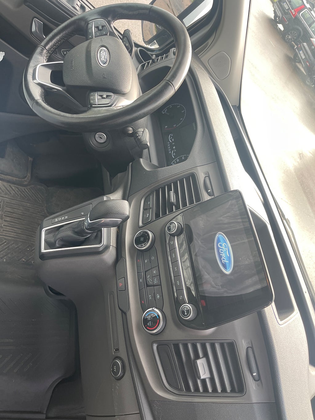 Ford Transit 2018 - miniatyr 6