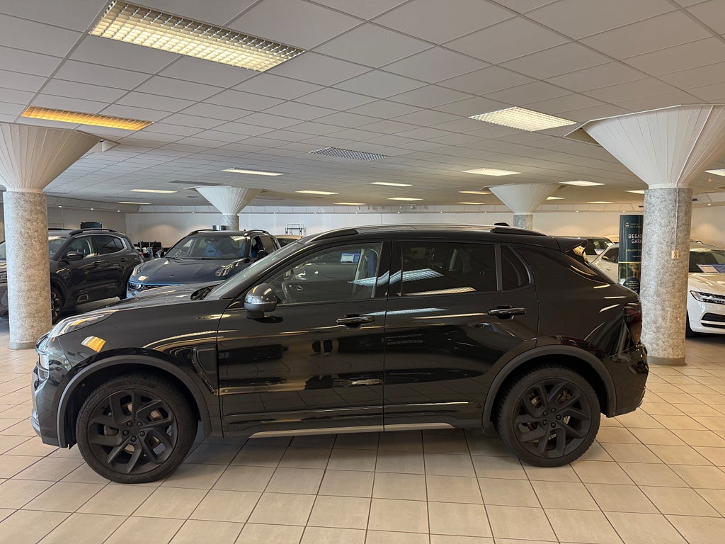 Lynk & Co 01 PHEV DCT Pano Adpt-Farth Infinity BLIS 360 Drag Black