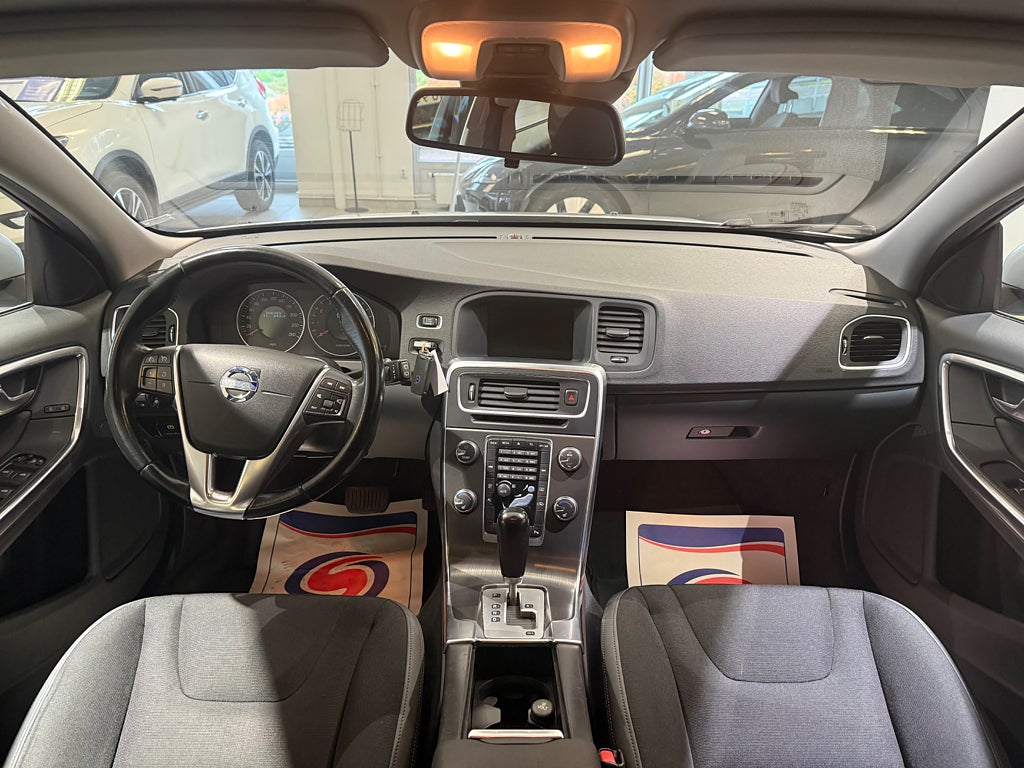 Volvo V60 2011 - miniatyr 8
