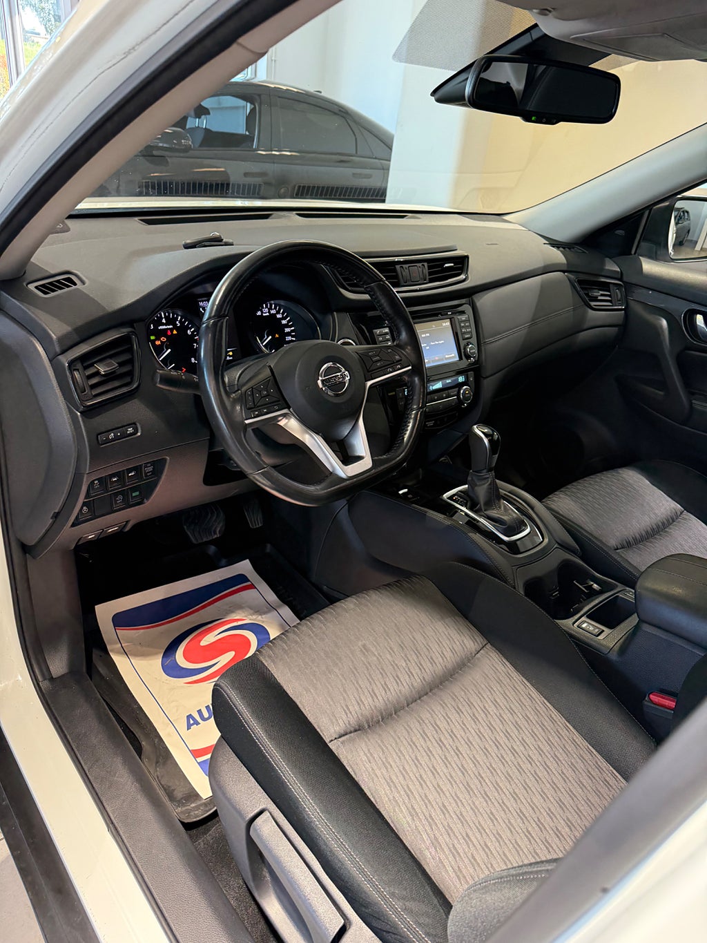 Nissan X-Trail 2020 - miniatyr 12