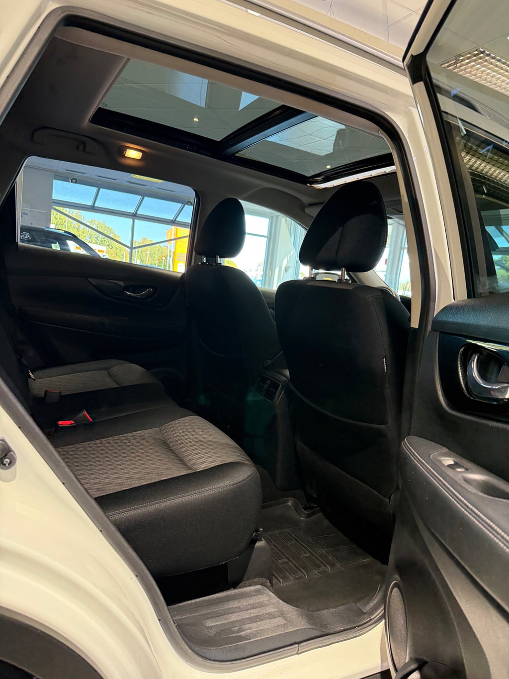 Nissan X-Trail 2020 - miniatyr 10