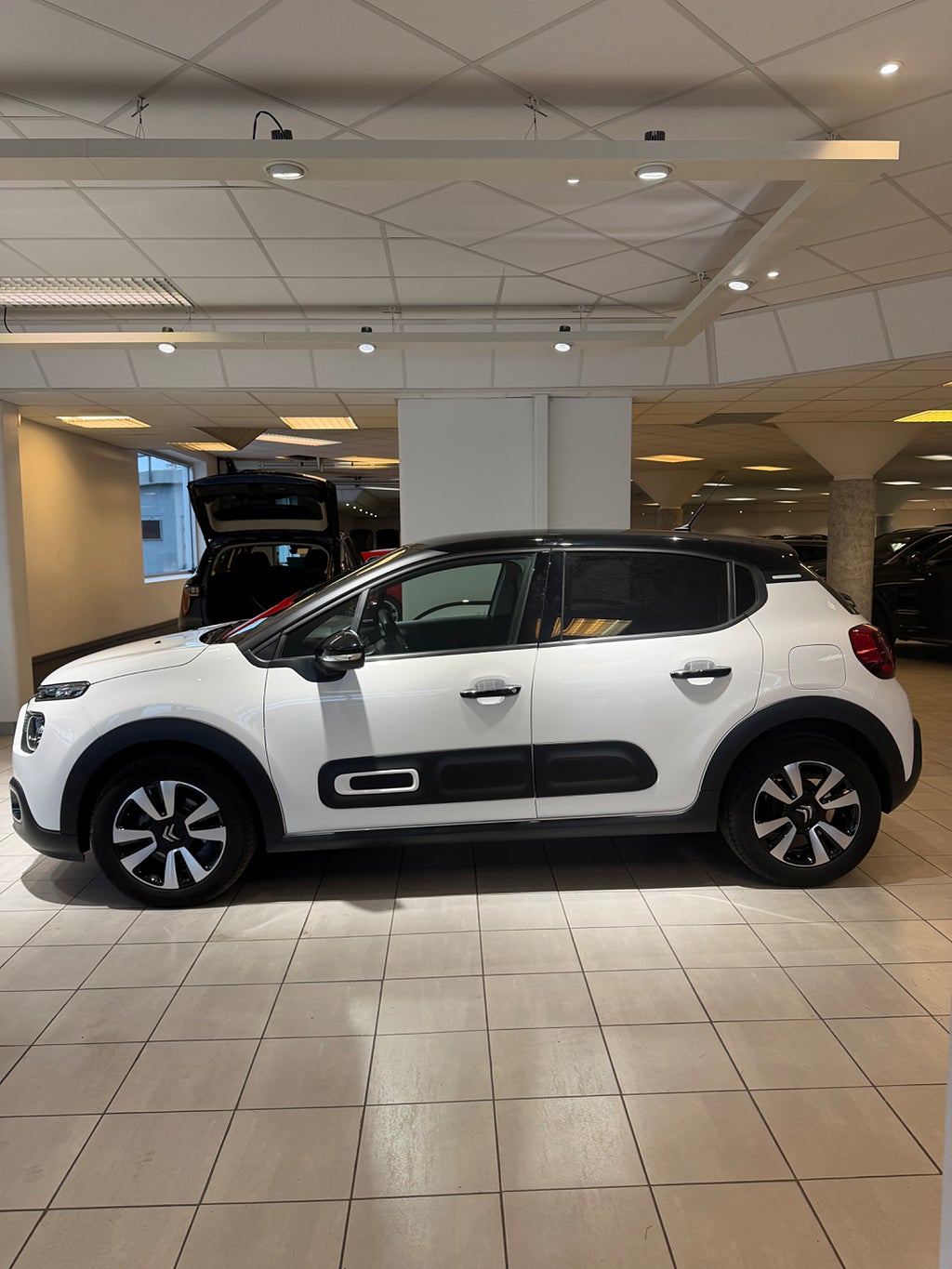 Citroen C3 1.2 PureTech 83 Shine Euro 6