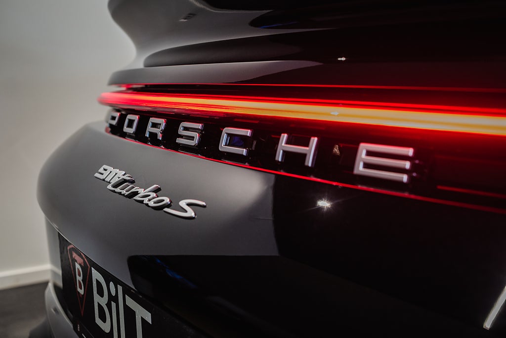 Porsche 911 2022 - miniatyr 11