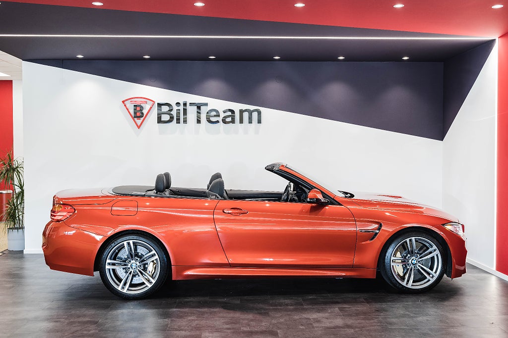 BMW M4 2015 - miniatyr 12