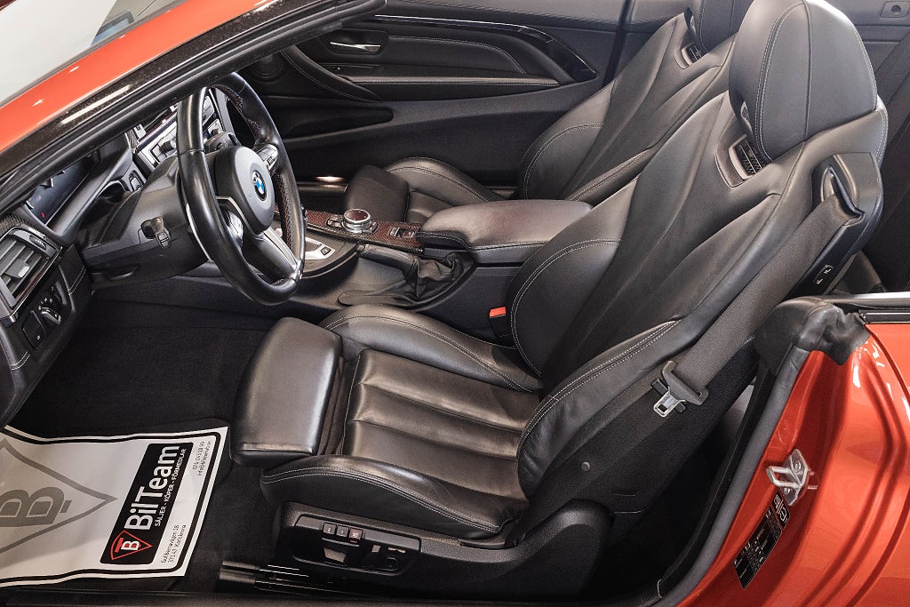 BMW M4 2015 - miniatyr 14