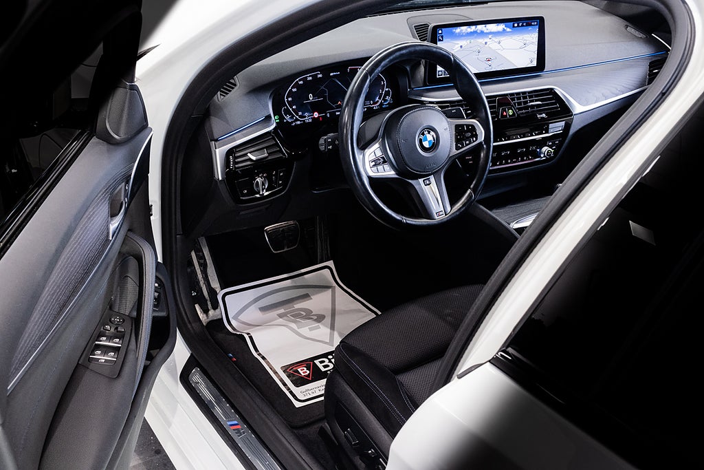 BMW 530e 2021 - miniatyr 14