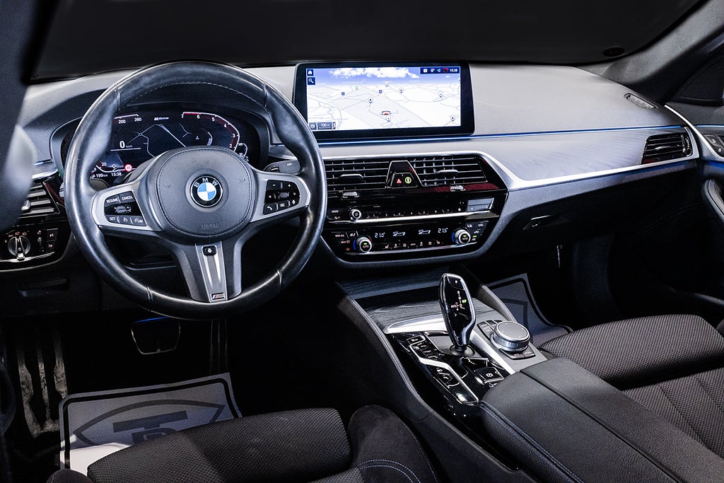 BMW 530e 2021 - miniatyr 19
