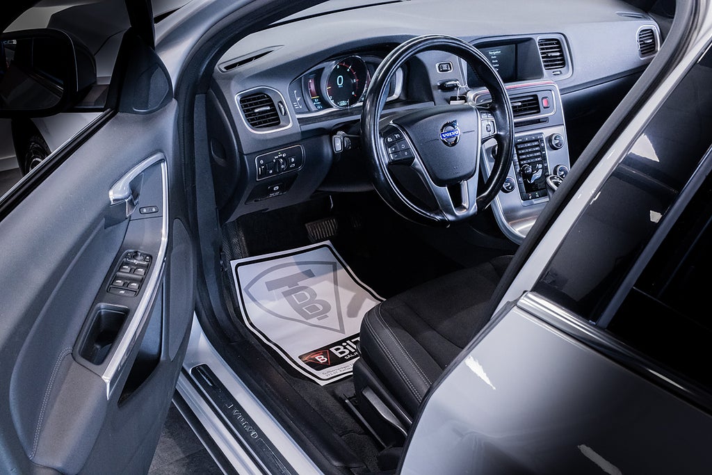 Volvo V60 2014 - miniatyr 11