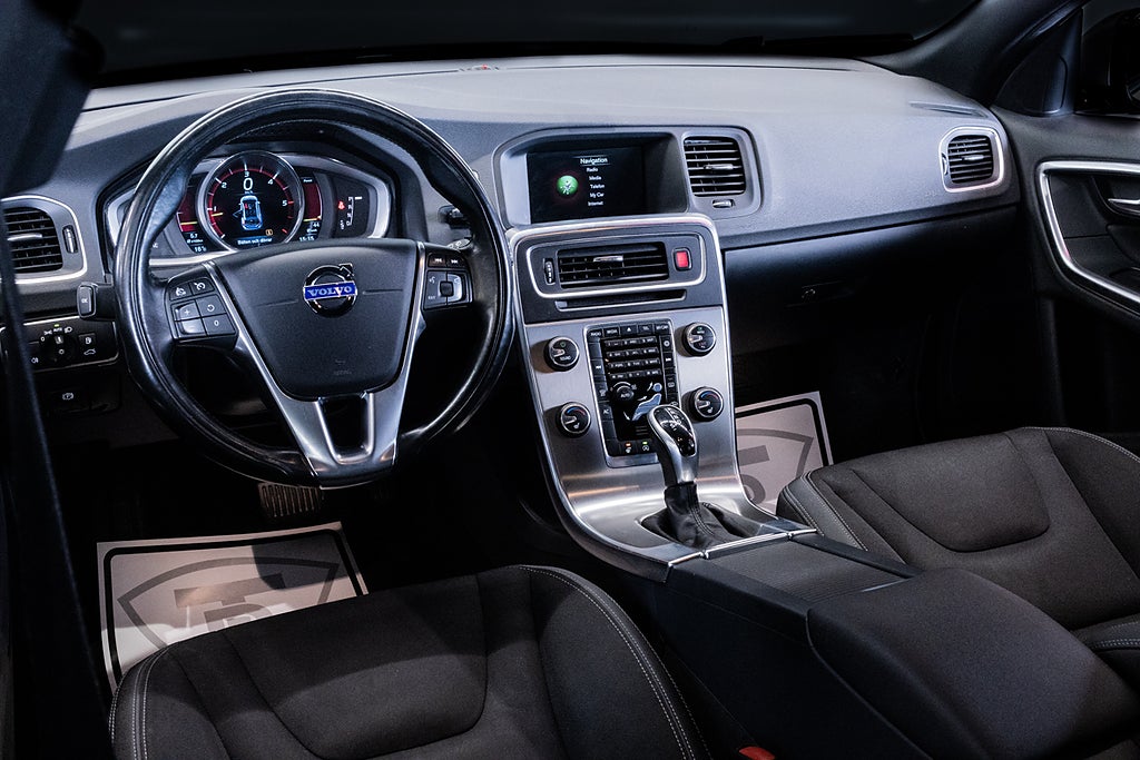 Volvo V60 2014 - miniatyr 17