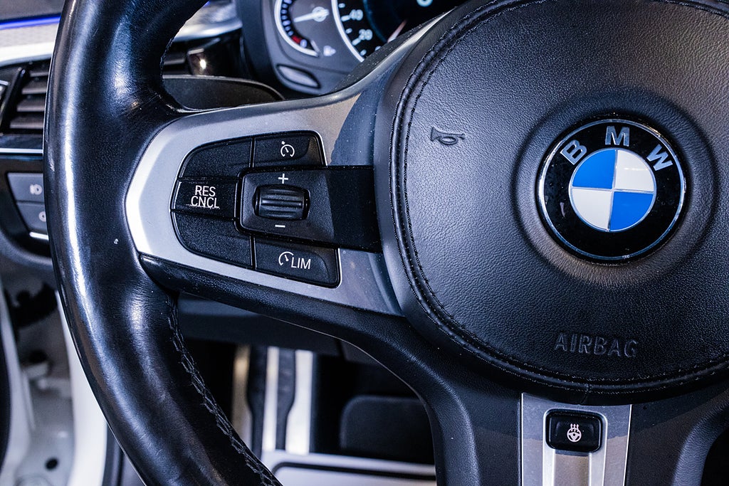 BMW 530e 2019 - miniatyr 19