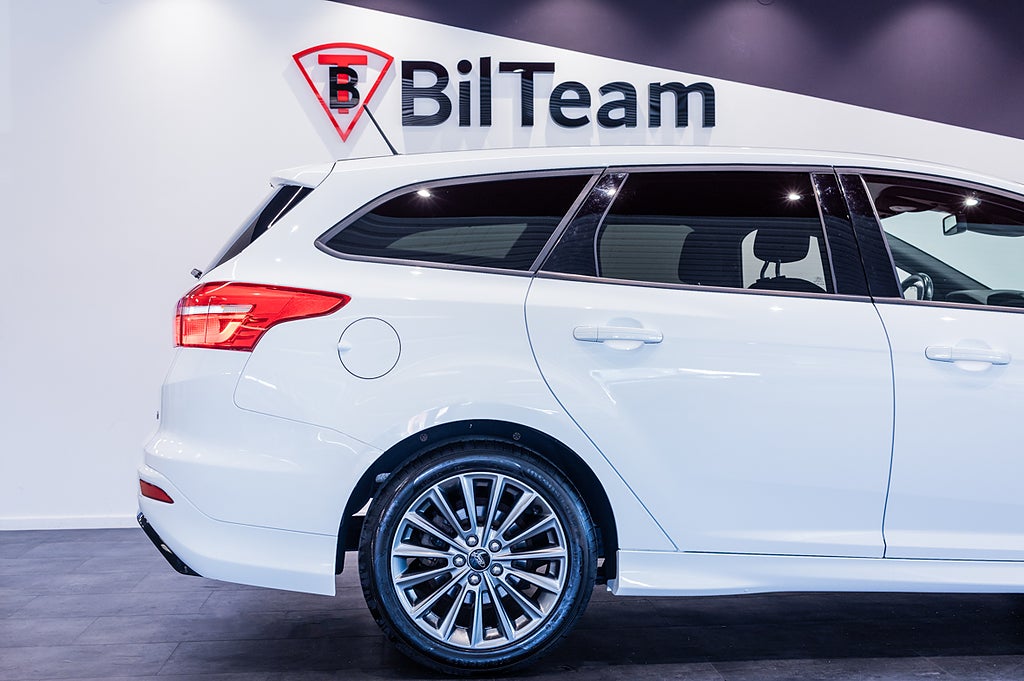 Ford Focus 2018 - miniatyr 11