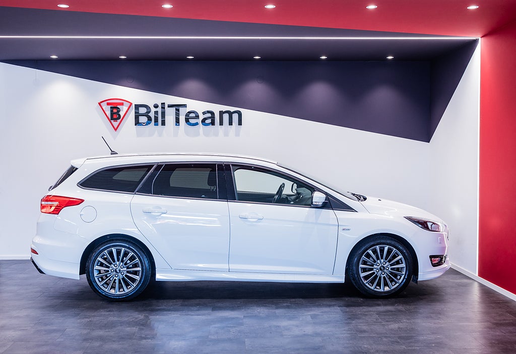 Ford Focus 2018 - miniatyr 12
