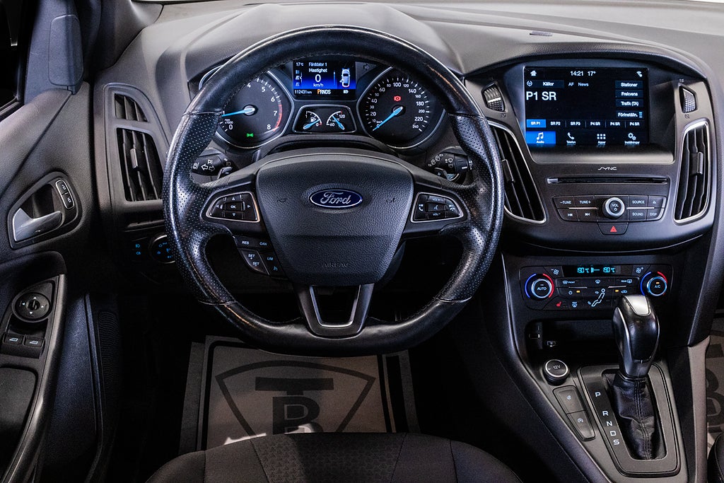 Ford Focus 2018 - miniatyr 17