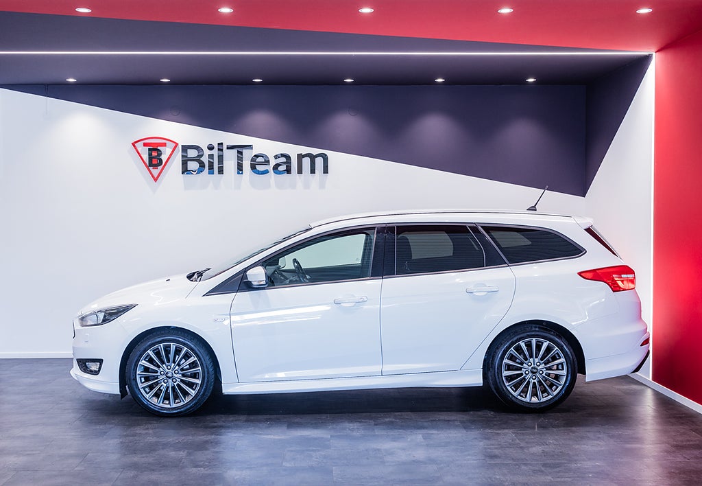 Ford Focus 2018 - miniatyr 6