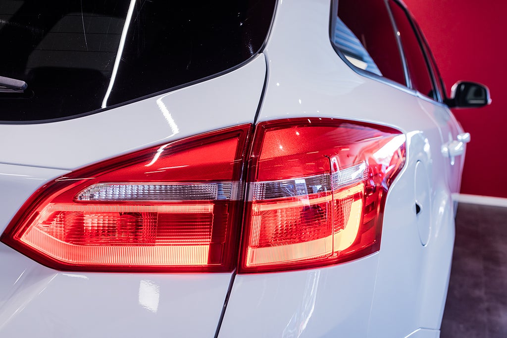 Ford Focus 2018 - miniatyr 10