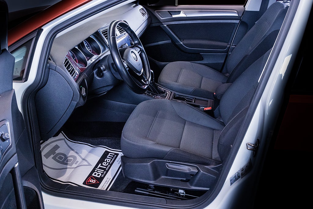 Volkswagen Golf 2019 - miniatyr 14