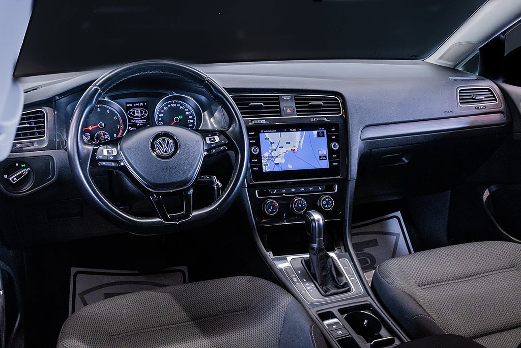Volkswagen Golf 2019 - miniatyr 18