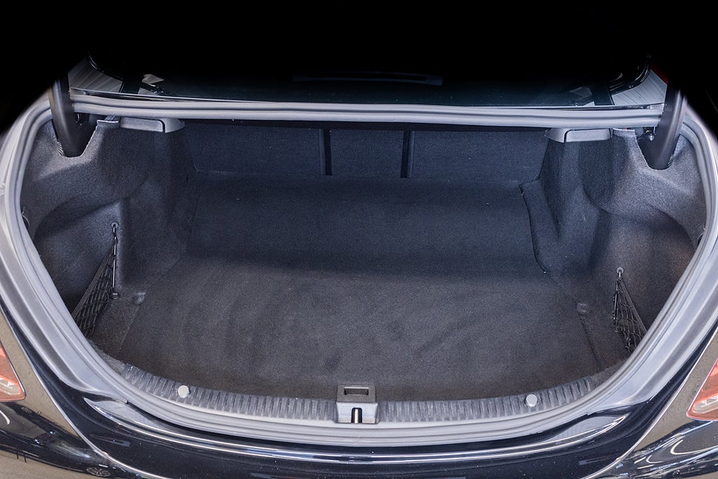 Mercedes-Benz C 2019 - miniatyr 26