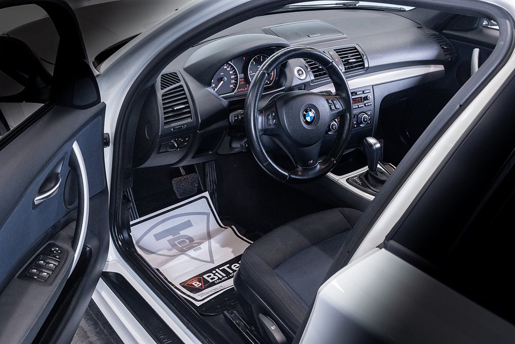 BMW 118d 2011 - miniatyr 12