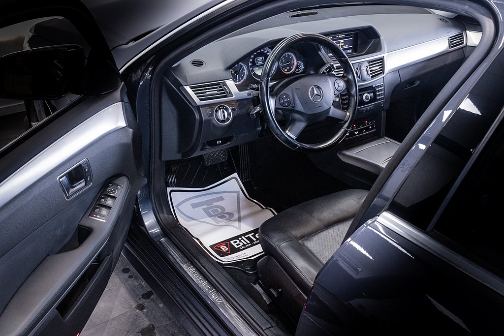 Mercedes-Benz E 2012 - miniatyr 12