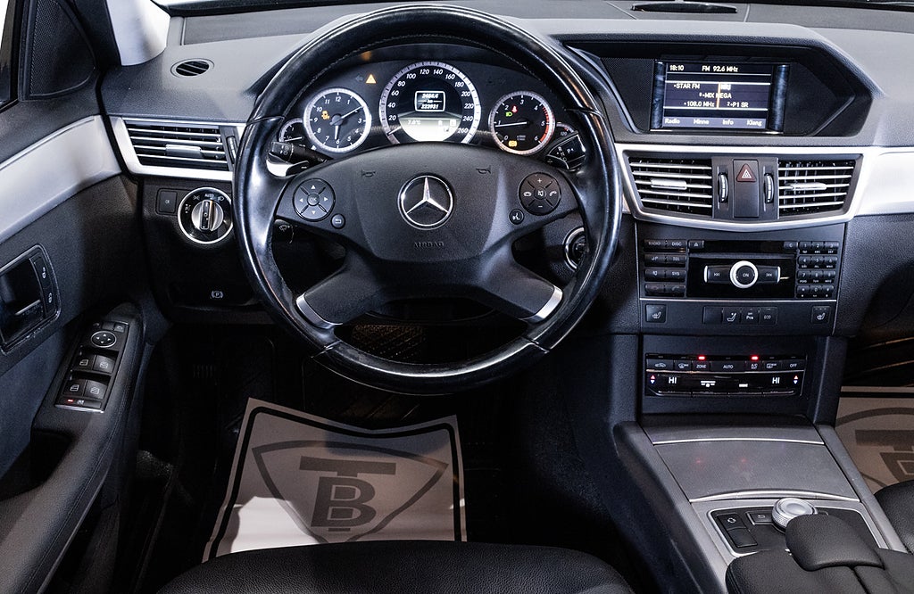 Mercedes-Benz E 2012 - miniatyr 16