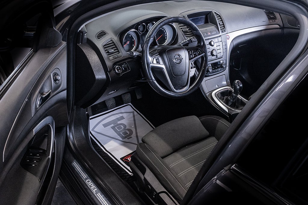 Opel Insignia 2010 - miniatyr 12