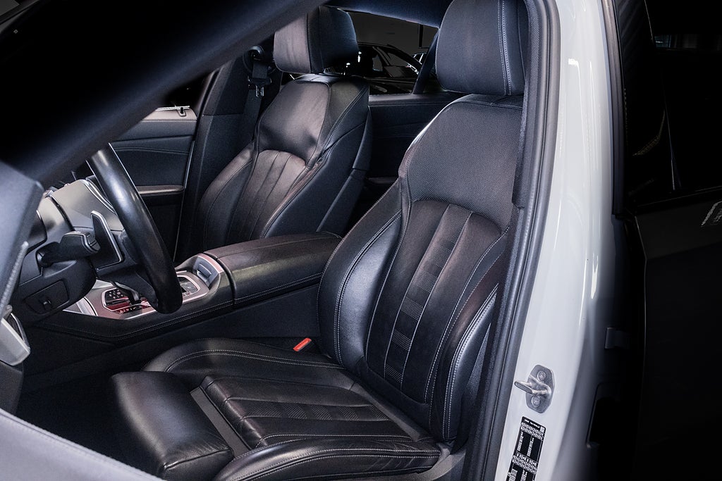 BMW X6 2020 - miniatyr 14