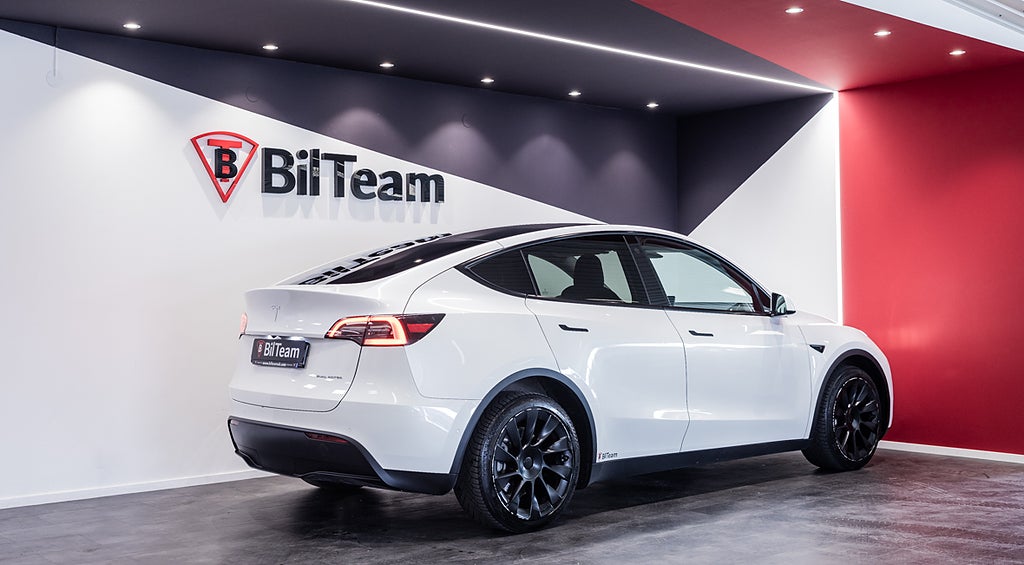 Tesla Model Y 2021 - miniatyr 7