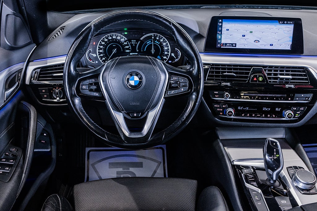 BMW 530e 2019 - miniatyr 16