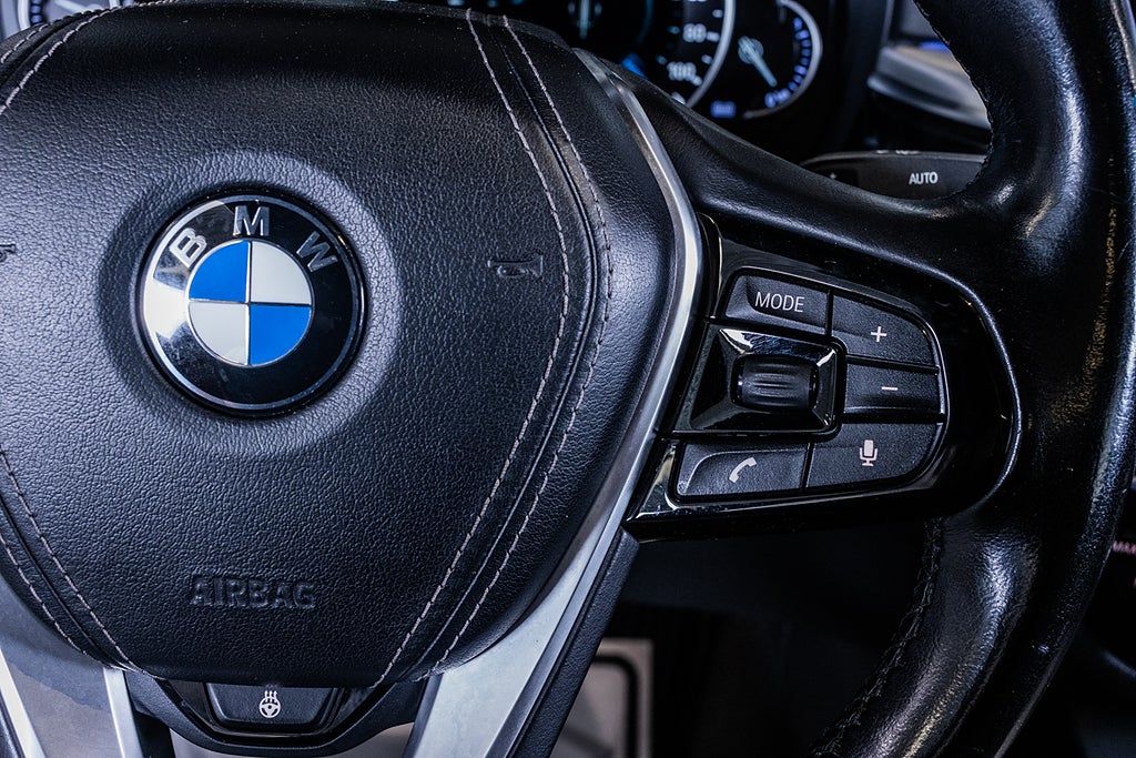 BMW 530e 2019 - miniatyr 19