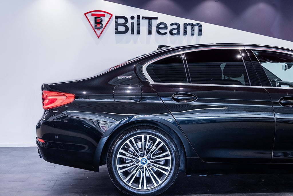 BMW 530e 2019 - miniatyr 10