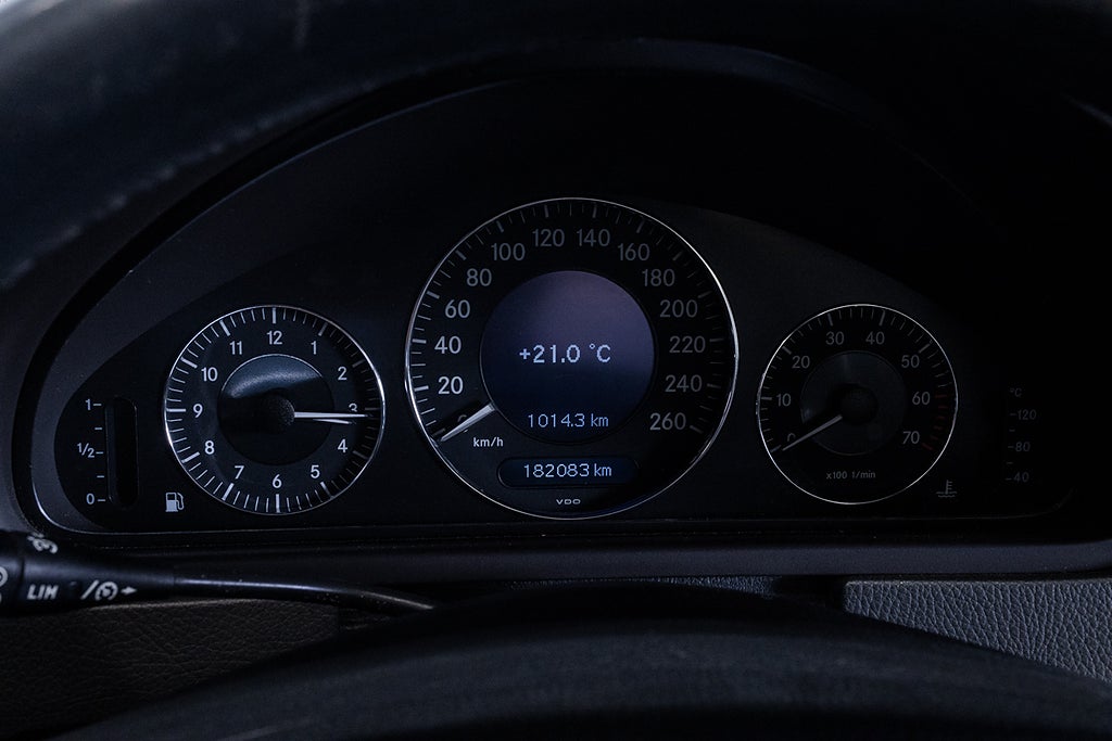 Mercedes-Benz CLK 2004 - miniatyr 16