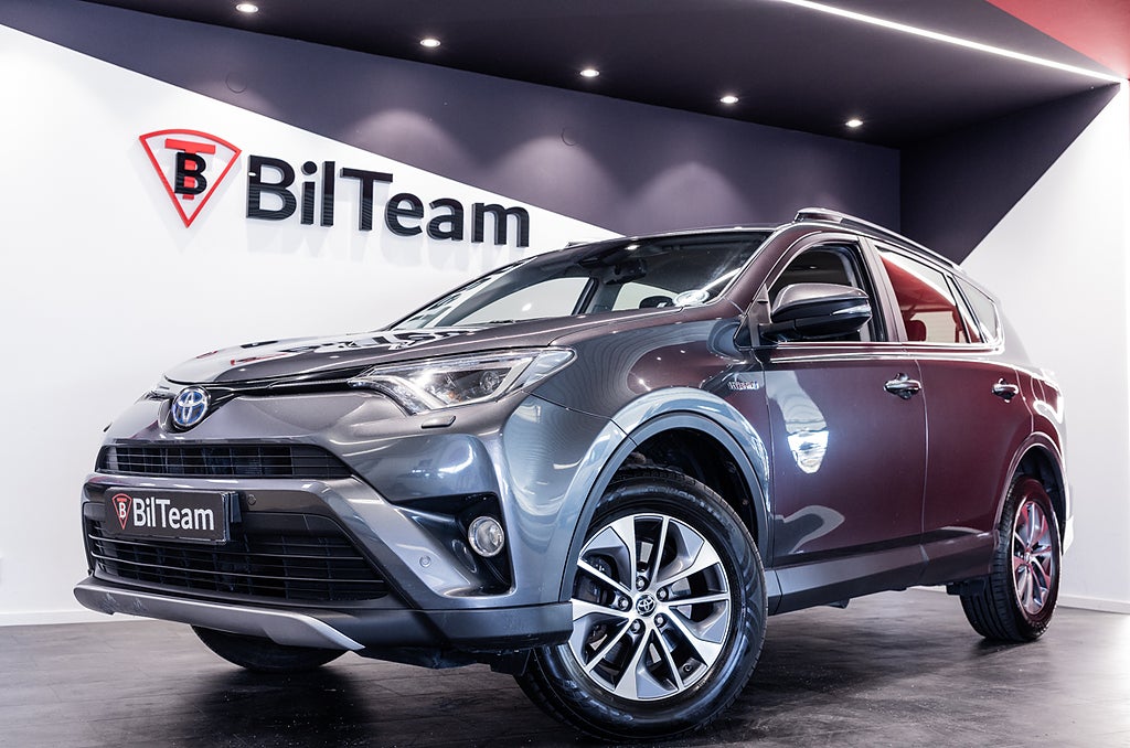 Toyota RAV4 2017 - miniatyr 3