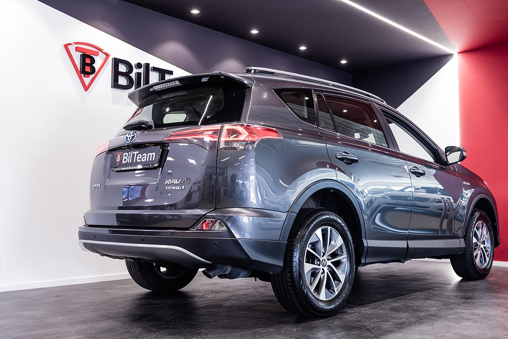 Toyota RAV4 2017 - miniatyr 8
